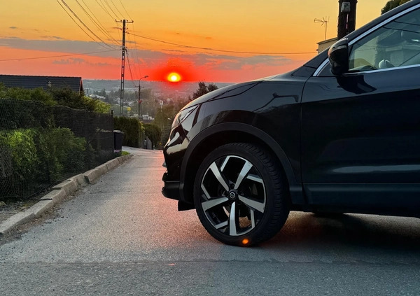 Nissan Qashqai cena 67000 przebieg: 99320, rok produkcji 2018 z Biała małe 497